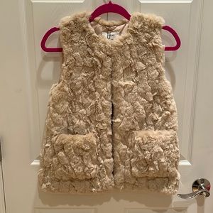ZARA GIRL’S FAUX FUR VEST - BNWT